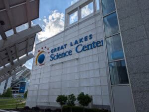 PXL_20250515_220012599